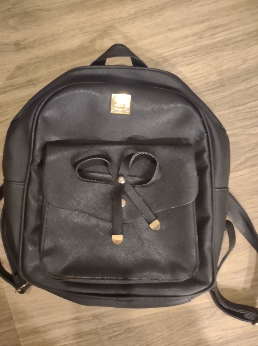 Black Men’s Backpack with Bow Accent - Unbranded